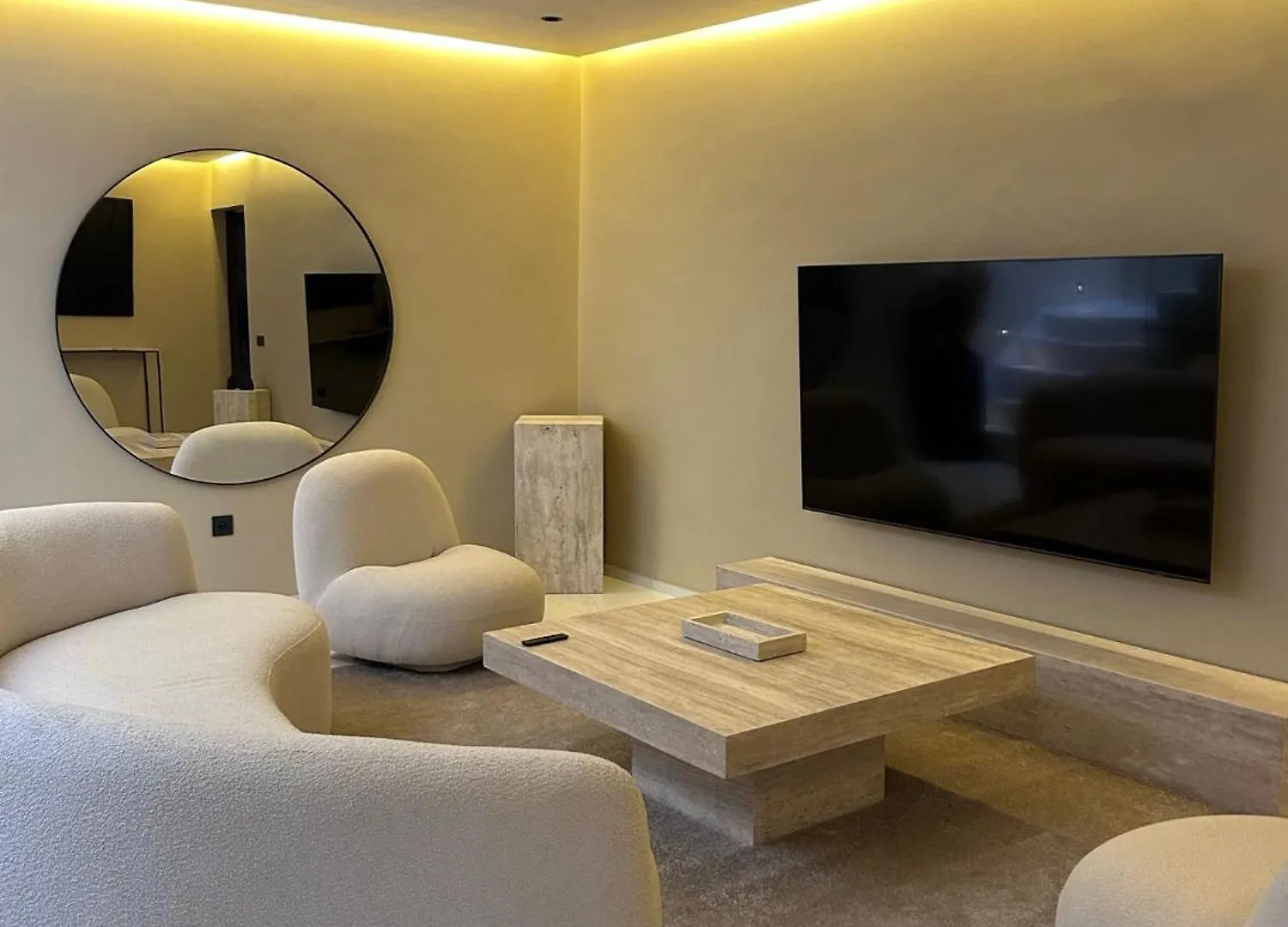 Triplex De Luxe Piscine Privee Chauffee 3 Chambres Marrakesh 0*,  Morocco