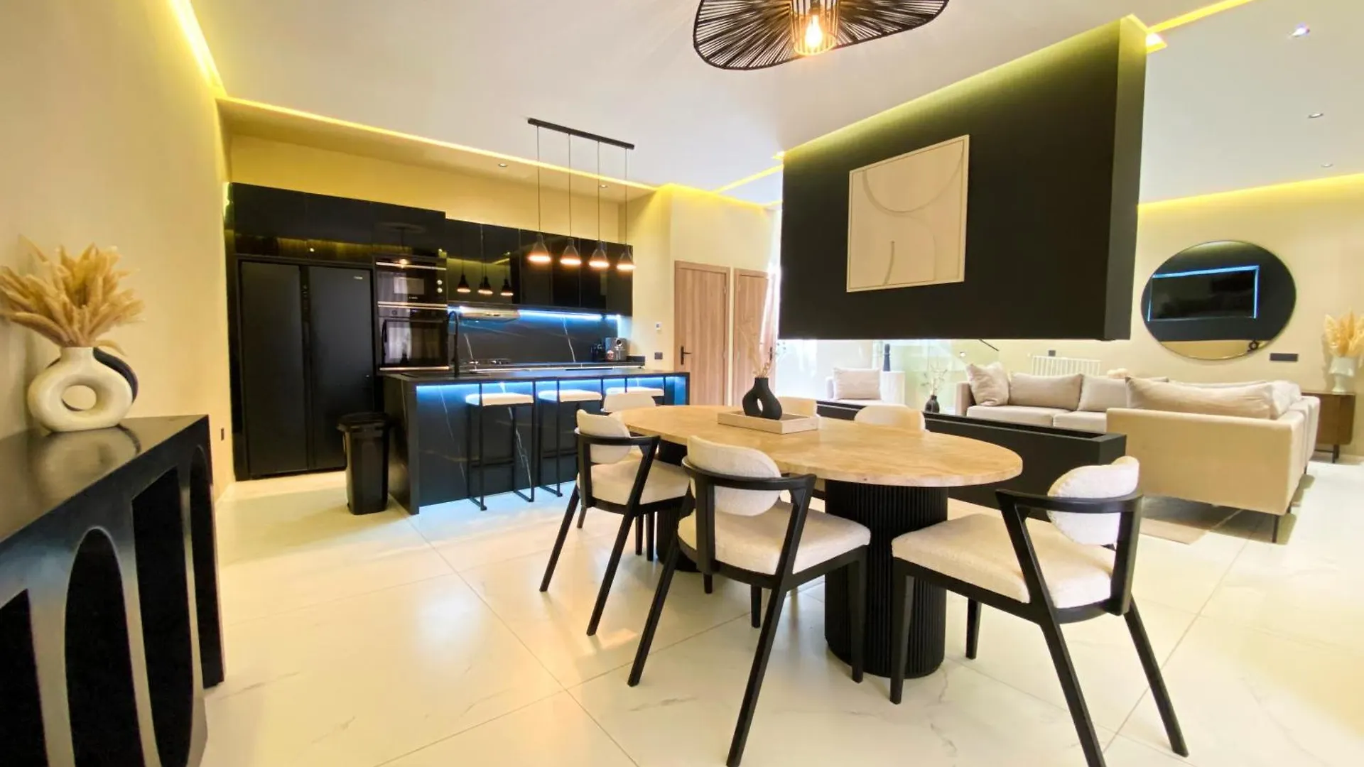 Triplex De Luxe Piscine Privee Chauffee 3 Chambres マラケシュ 0*,