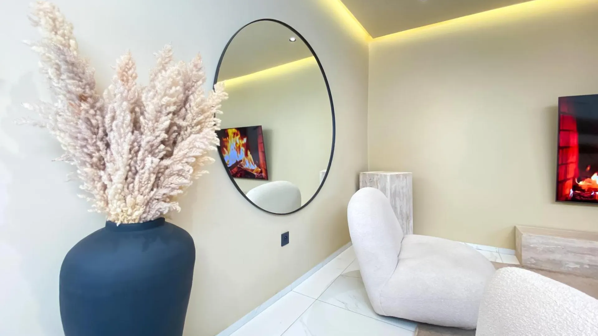 Triplex De Luxe Piscine Privee Chauffee 3 Chambres 마라케시 0*,  모로코